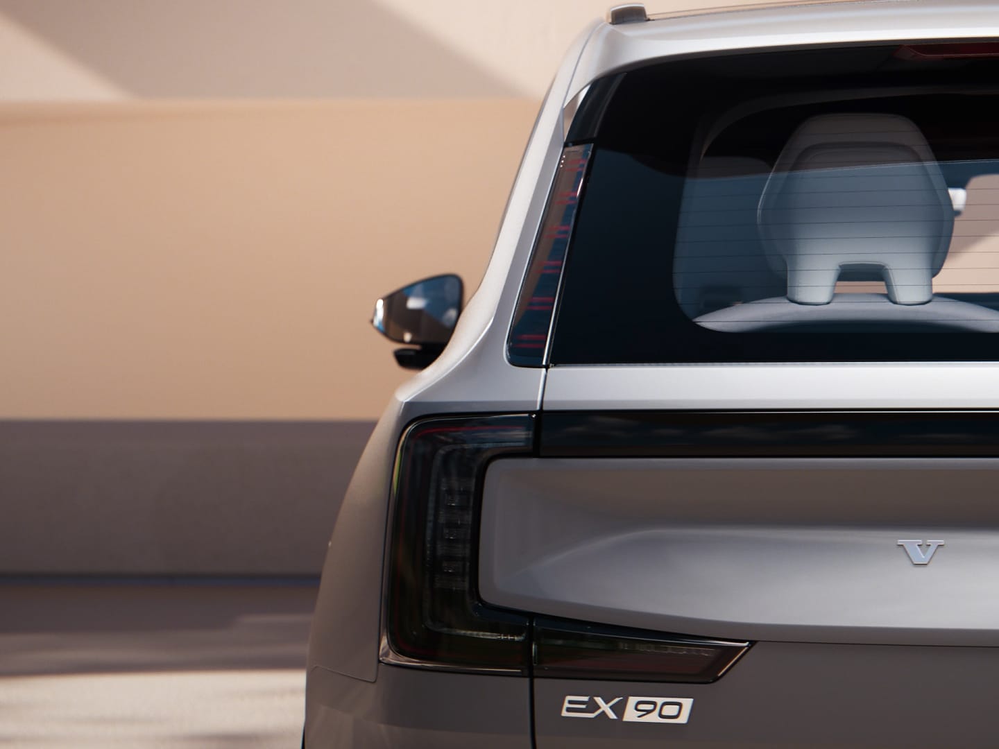 Het nieuwe, gestroomlijnde silhouet van de Volvo EX90.