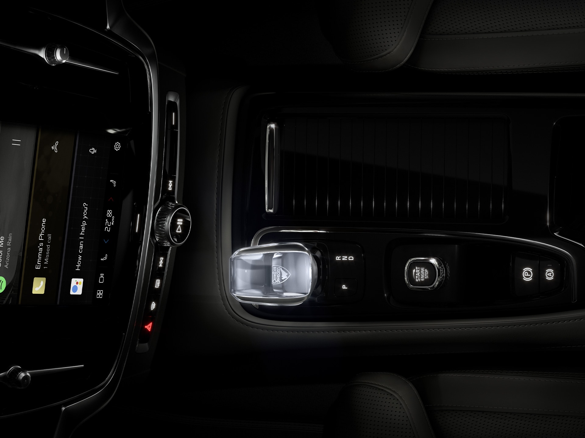 Iluminación ambiental en el habitáculo de un familiar Volvo V90.