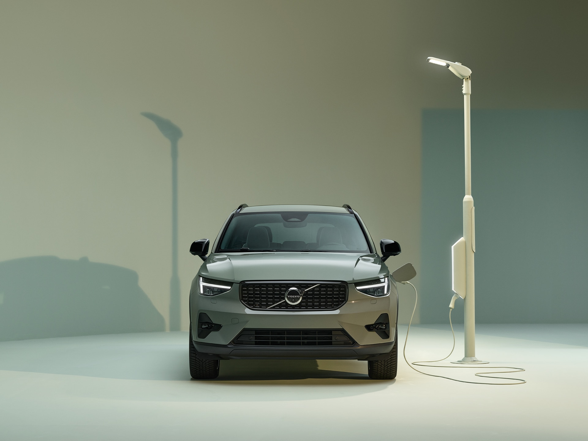 Refreshed exterior design details on the Volvo XC40 Recharge plug-in hybrid.