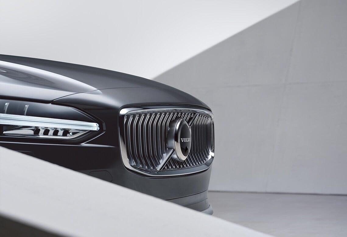 volvo_front_grill