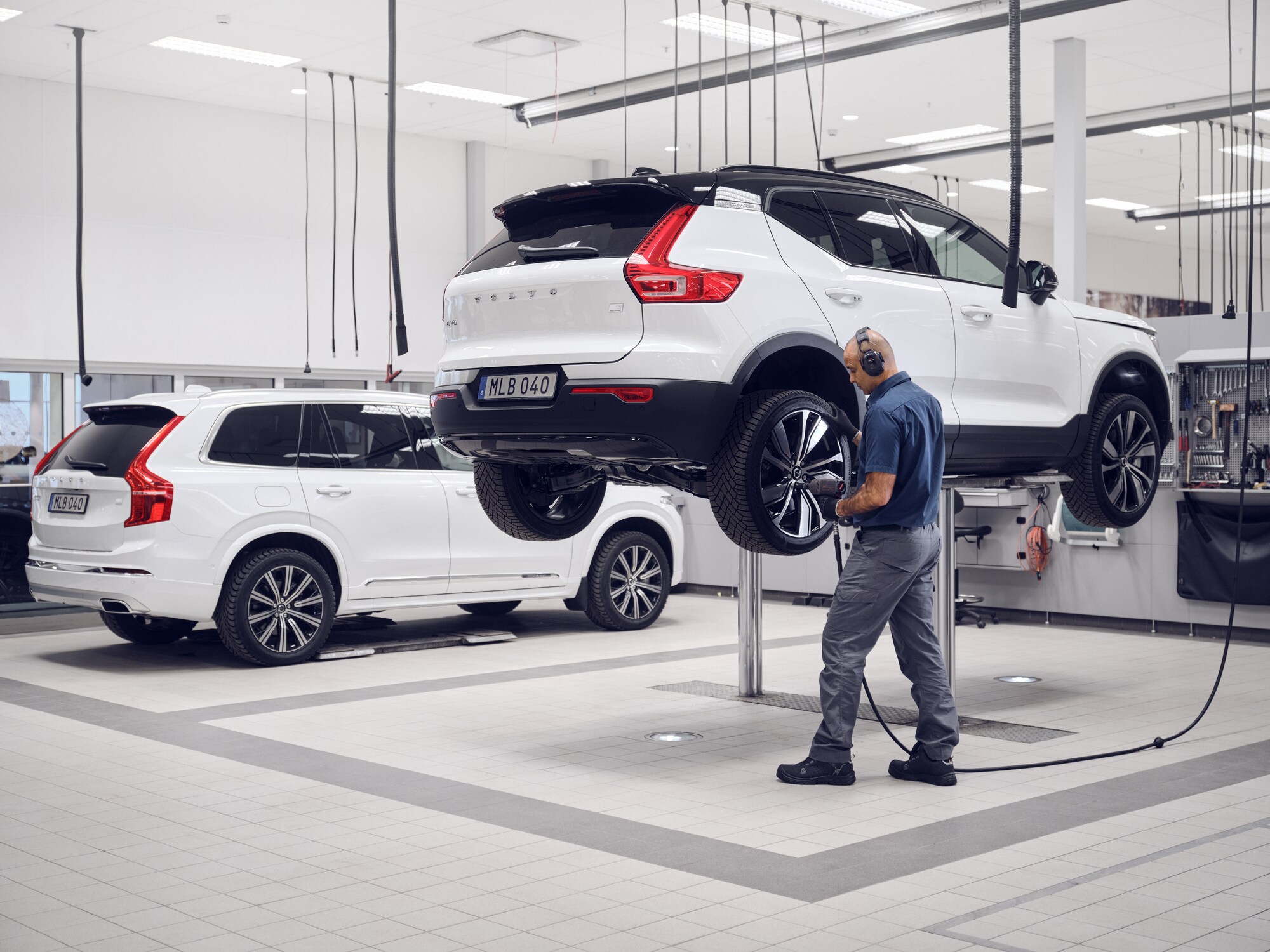 Service Volvo per cambio pneumatici e ruota