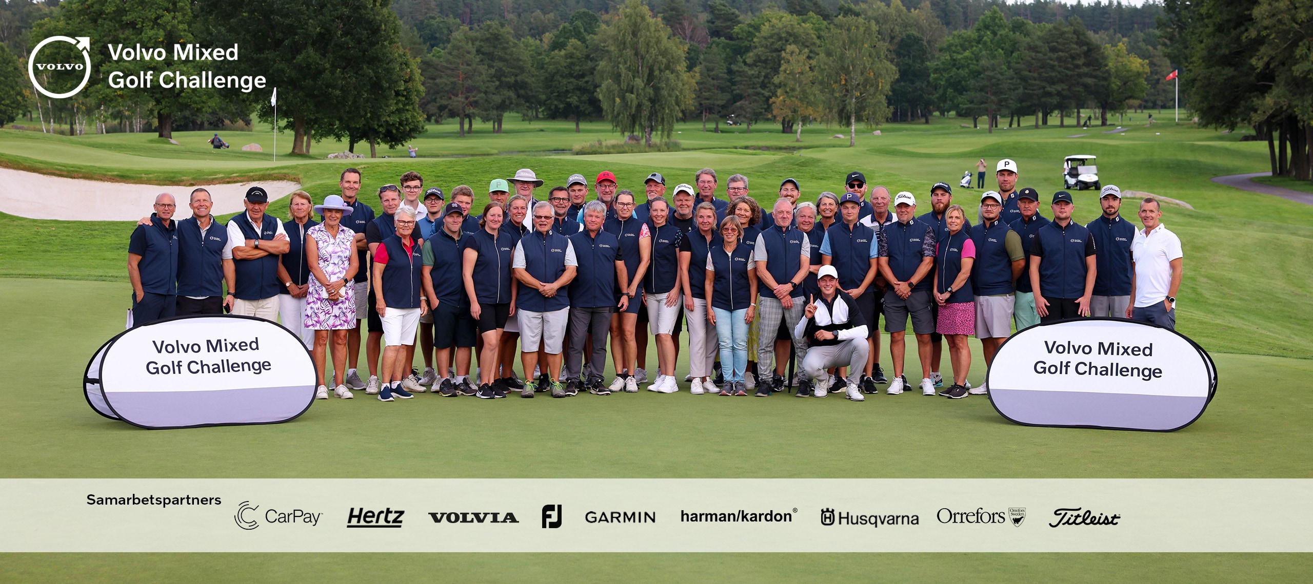 Gruppbild av deltagarna i Volvo Mixed Golf Challenge 2023