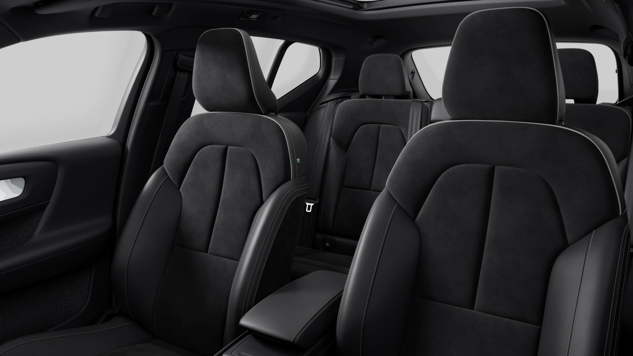 Volvo XC40 Recharge 寧靜、舒適和最符合人體工學的車室。