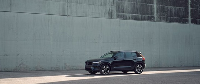 Front view of Volvo XC40 mild hybrid - Care by Volvo