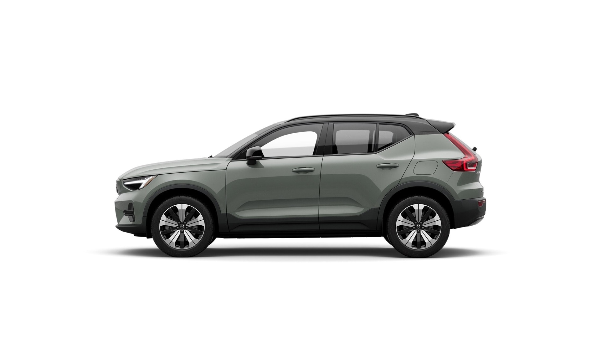 XC40 Recharge left angled exterior image