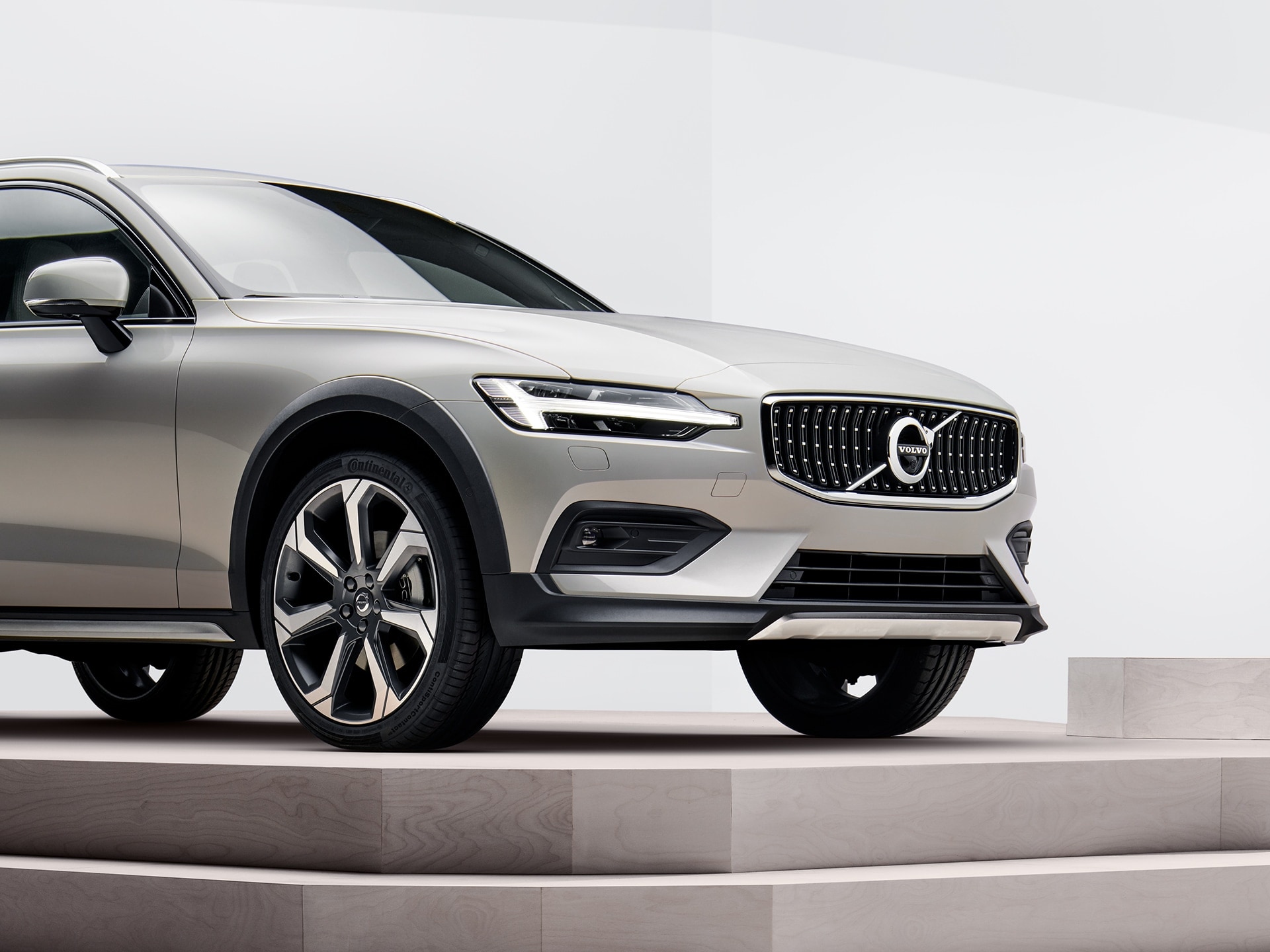 The front exterior of a Volvo V60 Cross Country.