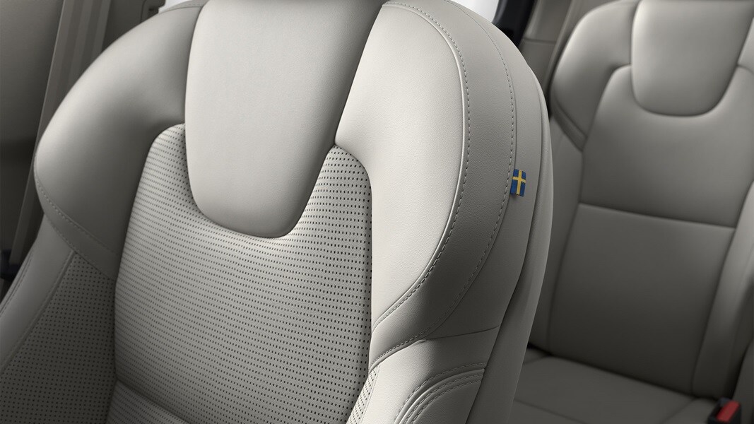 Light leather upholstery on XC90.