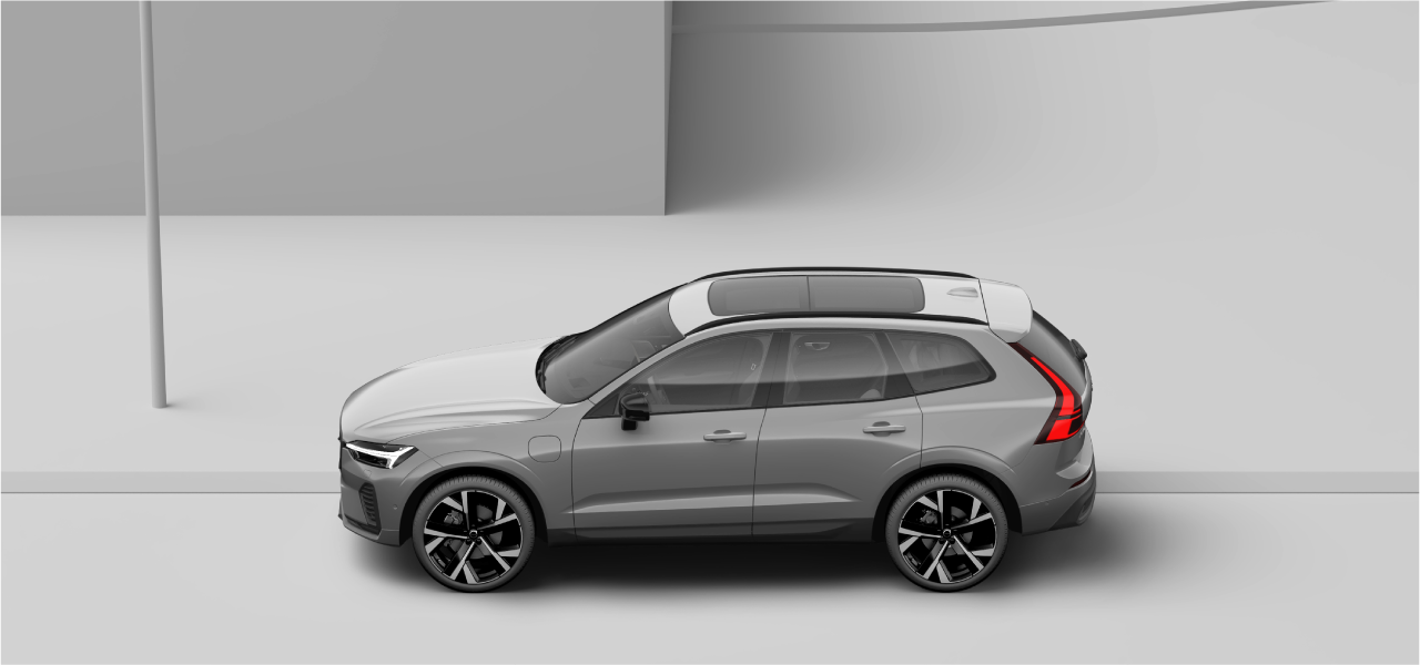 Een auto die op de weg rijdt.