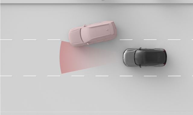 Car turning into radar view